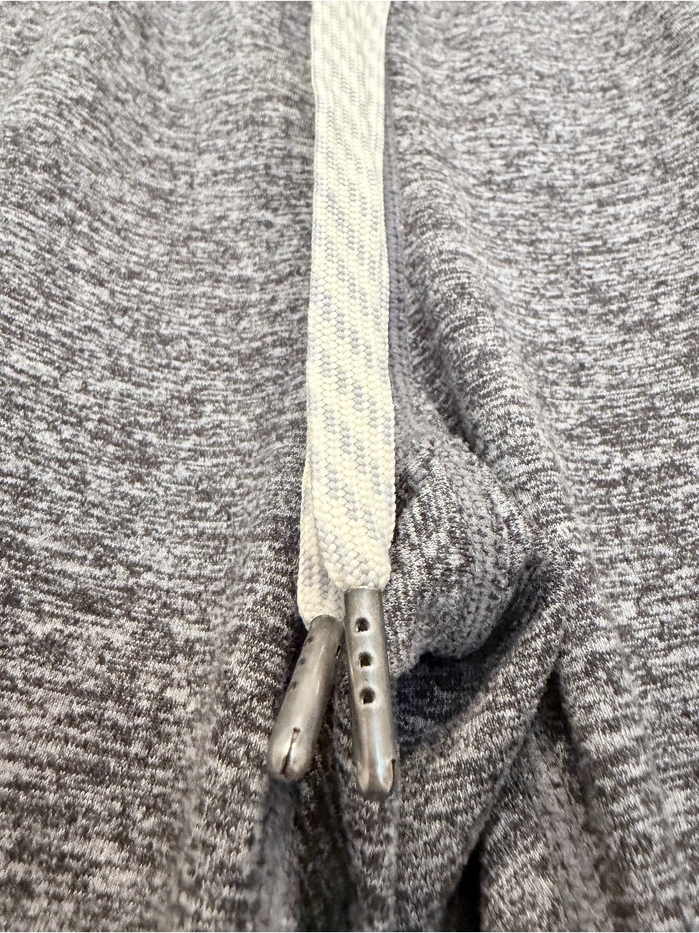 Vuori Women's Performance Jogger Sweatpants with Drawstring - Picture 3 of 7